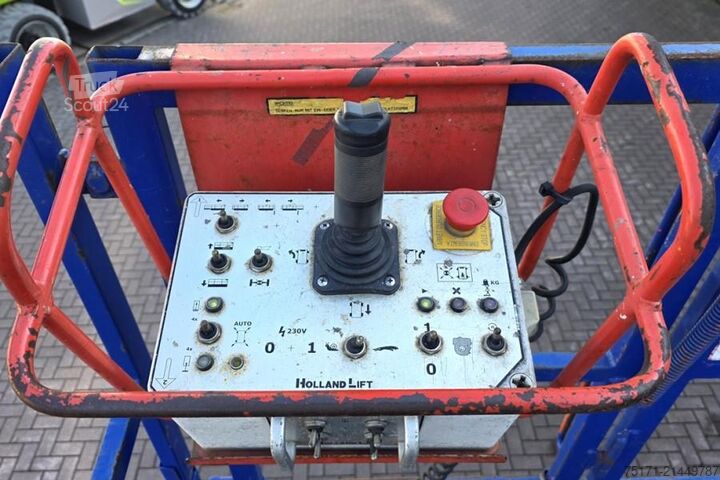 Pont élévateur à ciseaux Holland Lift COMBISTAR B-195DL25-4WD/P/N Diesel, 4x4 Drive, 21.