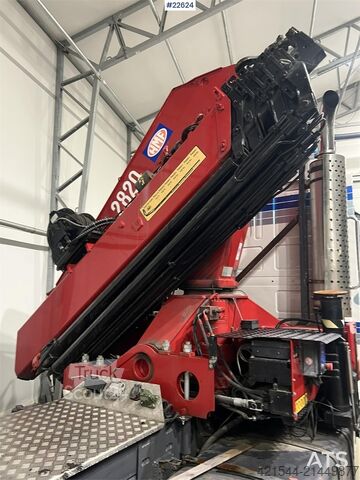 Lyftverktyg HMF 28 t/m crane with winch and 6 hydraulic extensions