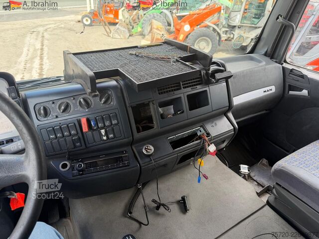 Cisternové vozidlo MAN TGA 18.460 14200L ADR 3 Kammer Befuellung oben & unten