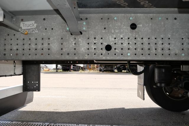 Kofferauflieger SCHMITZ CARGOBULL SKO 24/DOPPELSTOCK / 2,70/ 2 x LIFT nur 45000 km