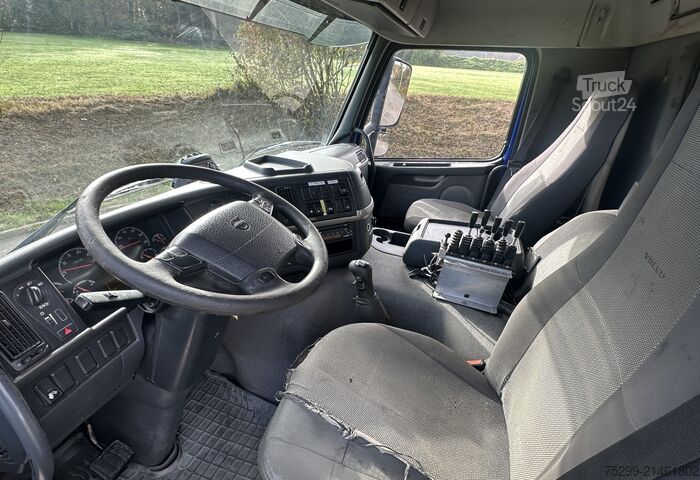 Camion benne Volvo FM12-460 8x4 Kipper