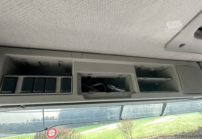 Camion benne Volvo FM12-460 8x4 Kipper