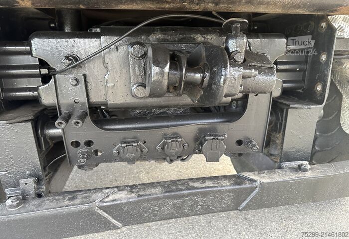 Camion benne Volvo FM12-460 8x4 Kipper