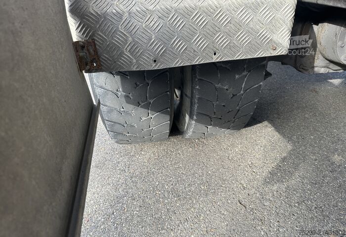 Camion benne Volvo FM12-460 8x4 Kipper