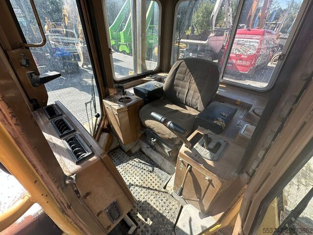 Caterpillar D4H Caterpillar D4H