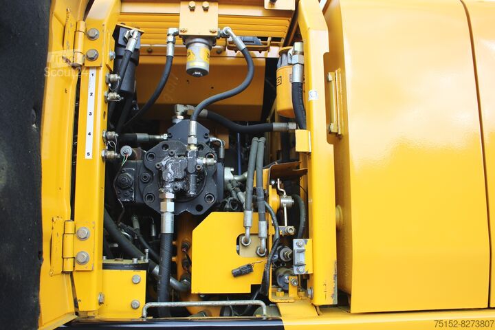 Mobilbagger JCB JS 130 W