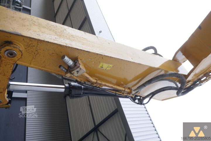 Raupenbagger Caterpillar 320EL