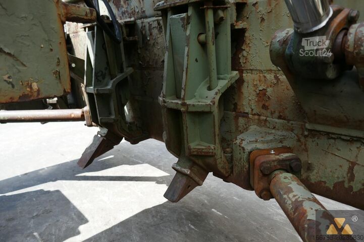 Planierraupe Caterpillar D7F Ex-army