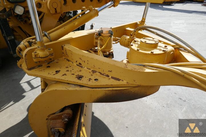 Grader Caterpillar 140H