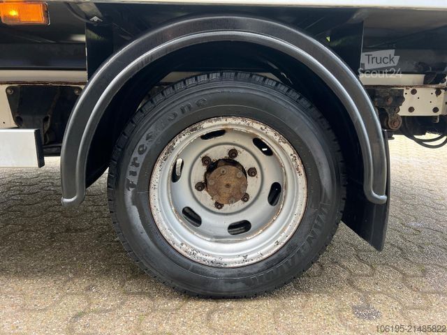 Koelwagen met geïsoleerde laadbak FORD Transit ThermoKing Kühlkoffer-20C. *Hebebühne*