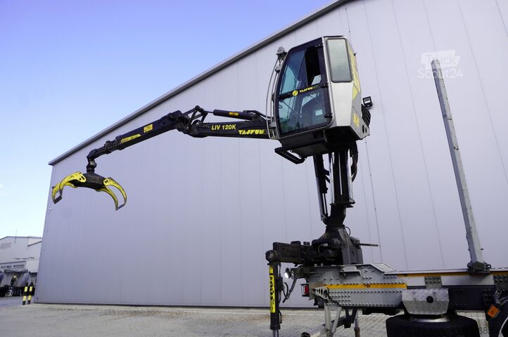Bosvrachtwagen met kraan Renault VP K520 6x4 Medium / Tajfun LIV 120 K