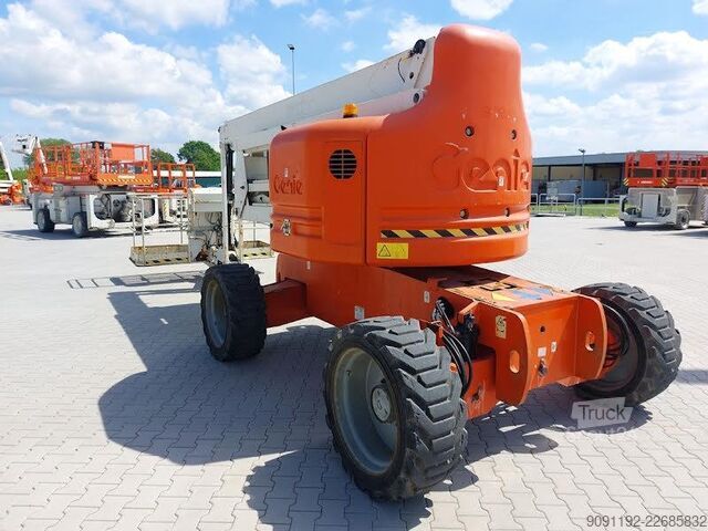 Scharnierende telescopische hoogwerker Genie Z-60/34