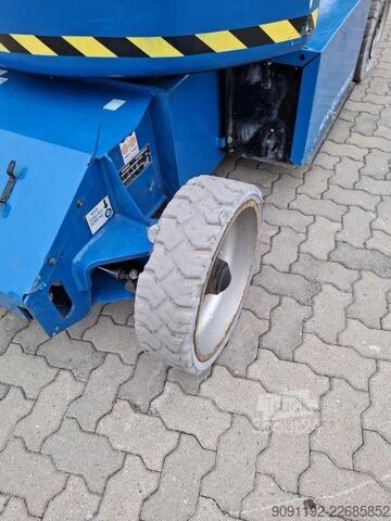 Scharnierende telescopische hoogwerker JLG E400AJPN