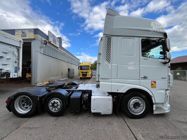 Kötet SZM DAF XF 530 SSC 6x2/4*MEGA*Intarder*Voll*E6D