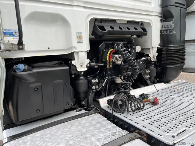 Kötet SZM DAF XF 530 SSC 6x2/4*MEGA*Intarder*Voll*E6D