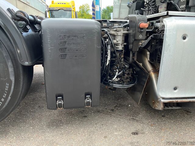 Kötet SZM DAF XF 530 SSC 6x2/4*MEGA*Intarder*Voll*E6D