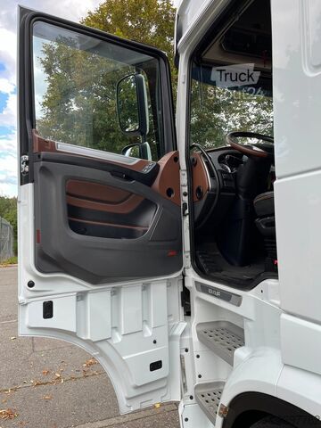 Kötet SZM DAF XF 530 SSC 6x2/4*MEGA*Intarder*Voll*E6D