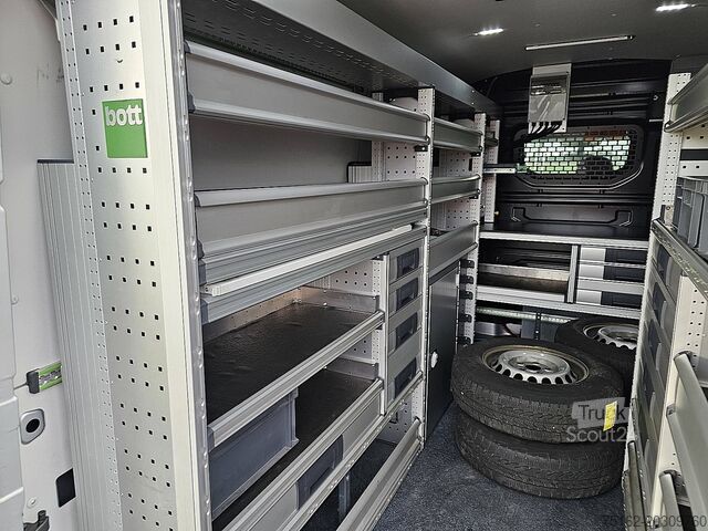 Комби с висок покрив VOLKSWAGEN CRAFTER 35 2.0 L3H3 LED Navi!
