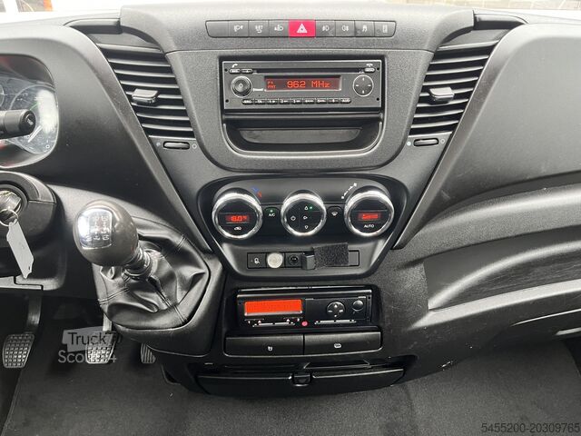 Camião plataforma com grua Iveco Daily 35C15 3.0 345 Maxilift Laadkraan Airco Cr...