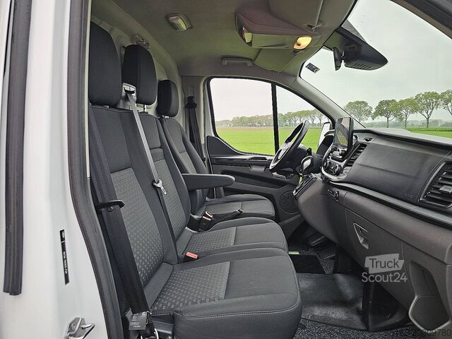 Универсал с высокой крышей FORD TRANSIT CUSTOM 2.0 L1H1 Navi Euro6