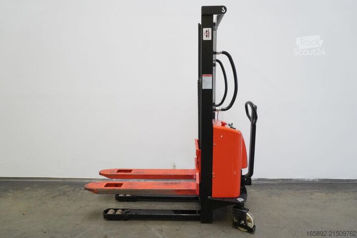 Empilhador manual Schefer 1104015EHS16