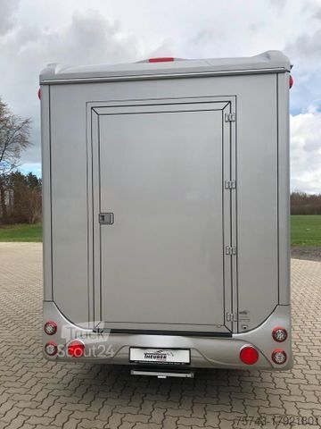 Remorcă pentru transport cai  2 A Hengstemodell,Sattelk. mit Bett