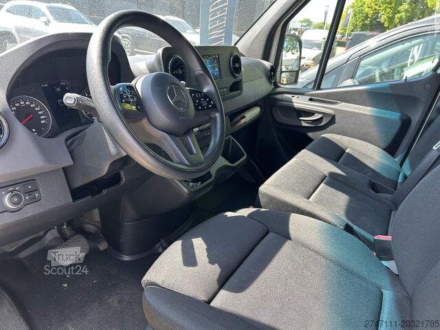 Tovornjak z zabojnikom Mercedes-Benz Vans Sprinter 319 CDI V6 Bestelwagen L3H2 V6 !!