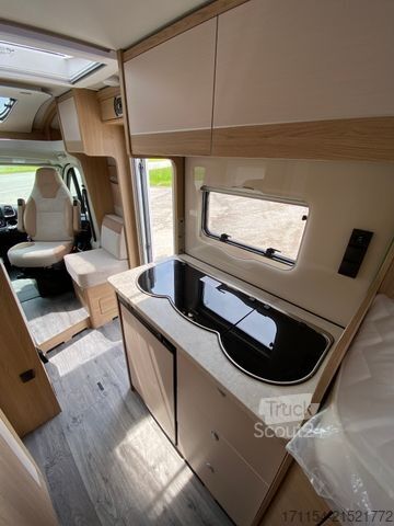 Polointegrovaný karavan LMC Cruiser V 646 G, SAT, Navi, Automatik