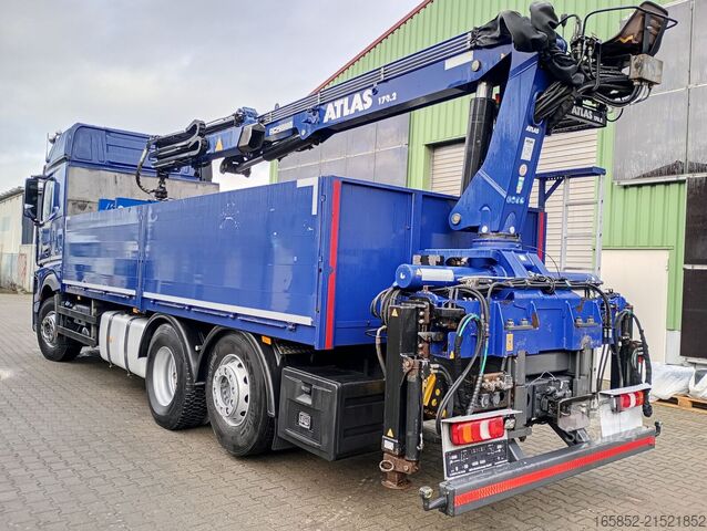 Plattformanhänger Mercedes-Benz 2545