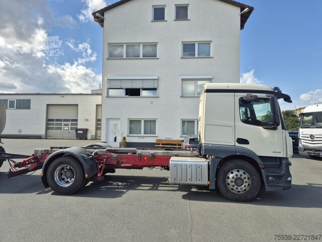 Podwozie ciężarówki Mercedes-Benz Actros 1846 4x2