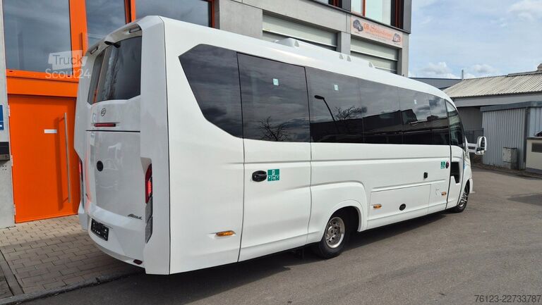Minibus IVECO 2x Daily 70 Lagerfahrzeug Ferqui Sunrise 2,5 m B
