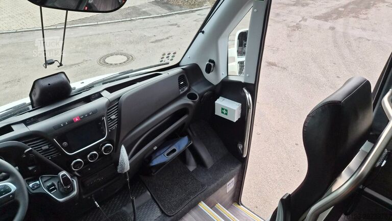 Minibus IVECO 2x Daily 70 Lagerfahrzeug Ferqui Sunrise 2,5 m B