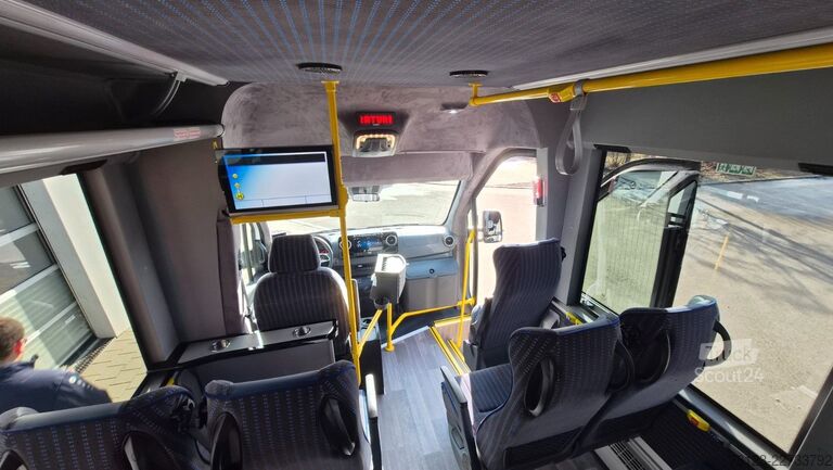 Городской автобус MERCEDES-BENZ Frontniederflur Sprinter 517 / 4 er Bestuhlung