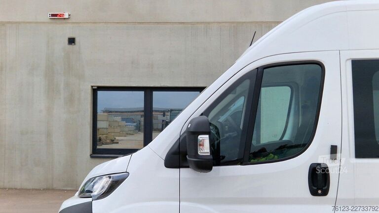 Городской автобус MERCEDES-BENZ Frontniederflur Sprinter 517 / 4 er Bestuhlung