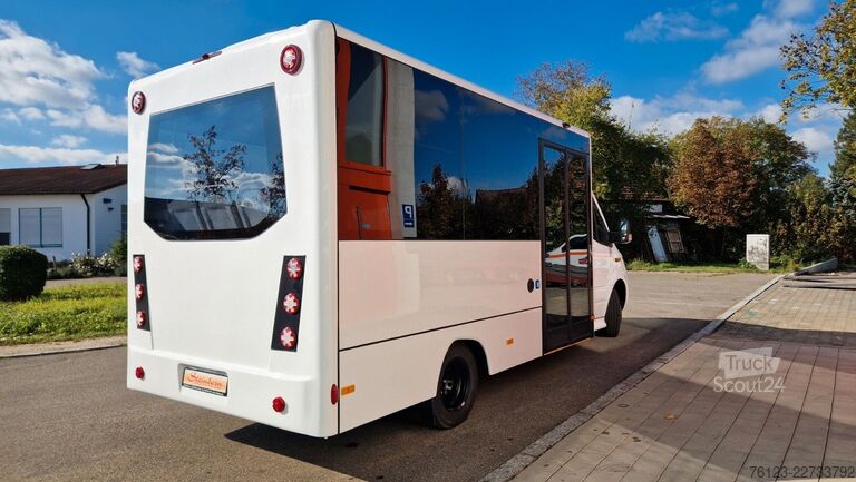 Городской автобус MERCEDES-BENZ Frontniederflur Sprinter 517 / 4 er Bestuhlung