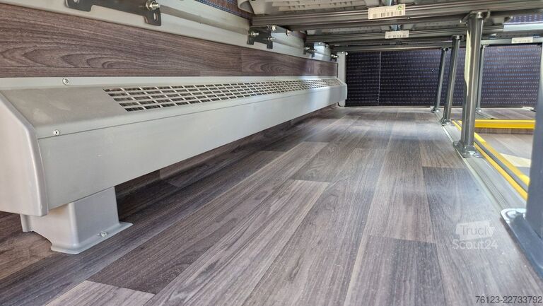 Городской автобус MERCEDES-BENZ Frontniederflur Sprinter 517 / 4 er Bestuhlung