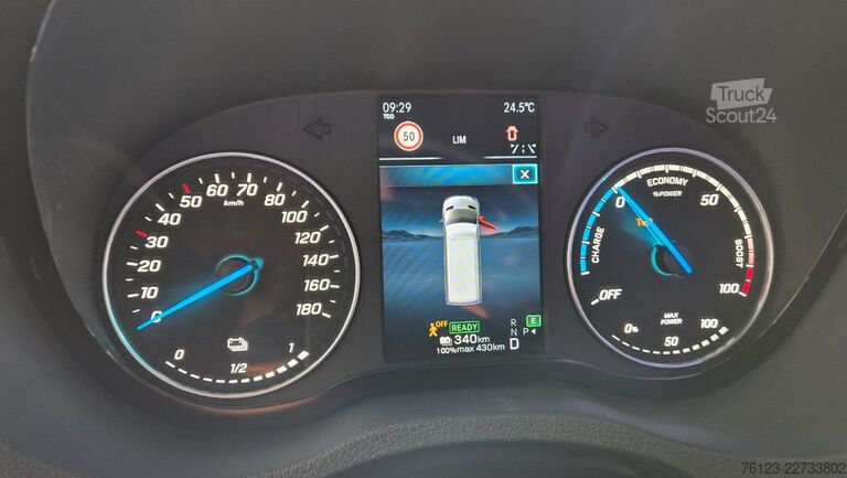 Минибус MERCEDES-BENZ Sprinter 420 Elektro bis zu 19 Schlafsessel