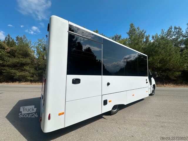 Minibus MERCEDES-BENZ 30 Sitzer Schul- Transferbus 519 Lagerfahrzeug