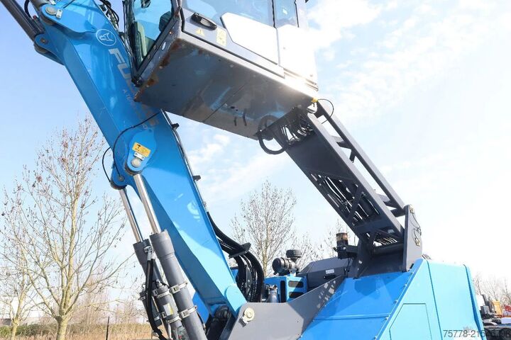 Ratinis ekskavatorius Fuchs MHL 320 | PEEL GRAB | UMSCHLAG | GOOD TIRES