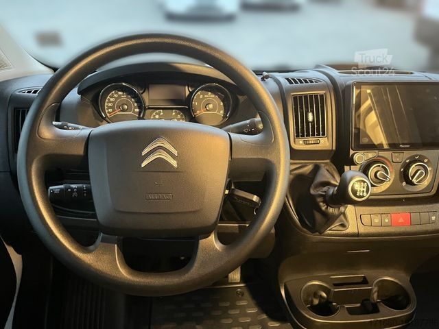 Kamper z alkową CARADO pro A 361