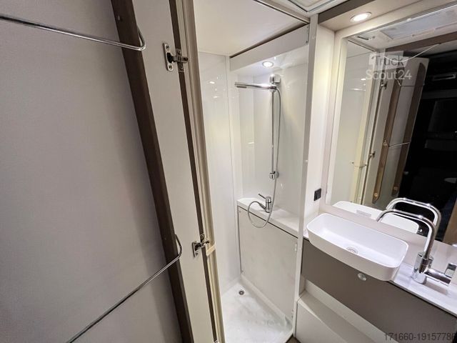 Kamper z alkową CARADO pro A 361