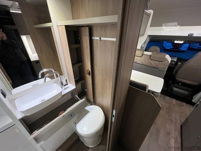 Kamper z alkową CARADO pro A 361