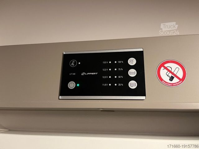 Kamper z alkową CARADO pro A 361