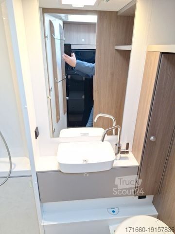 Alcove camper CARADO pro A 464