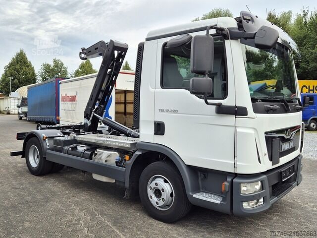 Kroghejselastbil man TGL 12.220 BL City Abrollkipper  2x AHK Euro 6