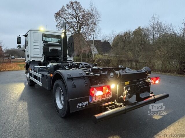 Kroklastebil man TGM 15.290 BL Abrollkipper AHK