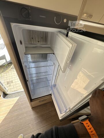Camping-car semi-intégré Fiat Ducato Weinsberg Carasuite 650MF del 2020 | Manuale | Posti letto: 5