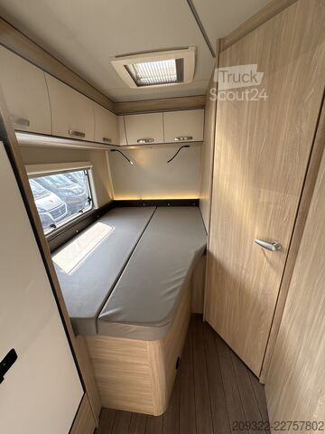 Camping-car semi-intégré Fiat Ducato Weinsberg Carasuite 650MF del 2020 | Manuale | Posti letto: 5