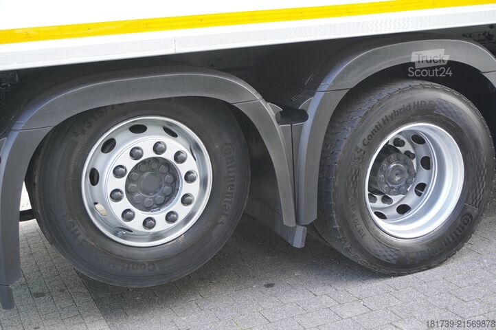 Chladírenský vůz Mercedes-Benz Actros 2546 / Lecapitaine refrigerator