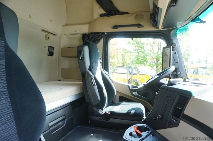 Chladírenský vůz Mercedes-Benz Actros 2546 / Lecapitaine refrigerator